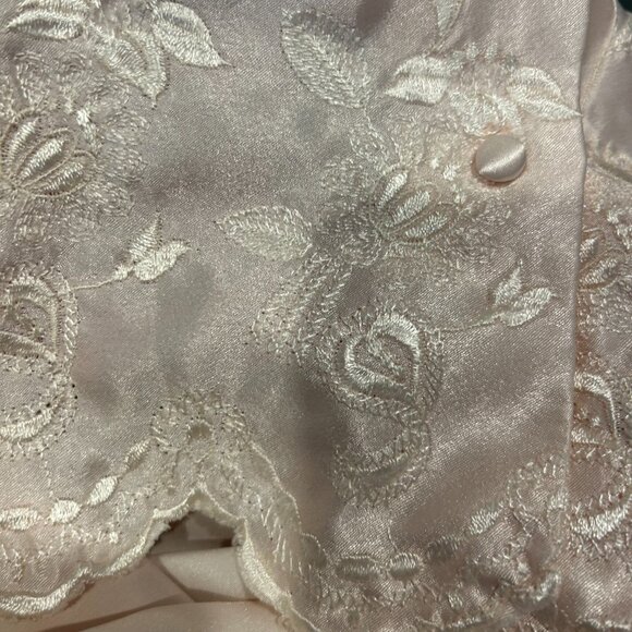 Vintage Dentelle Embroidered Ivory Satin Pajames with Long Sleeves - Picture 4 of 10
